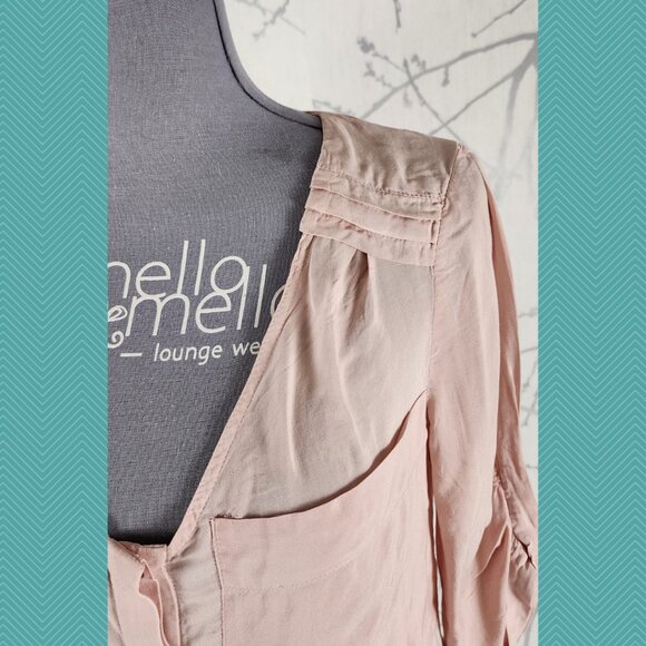 Edme & Esyllte Blush Pink Estrie Henley - Picture 2 of 5